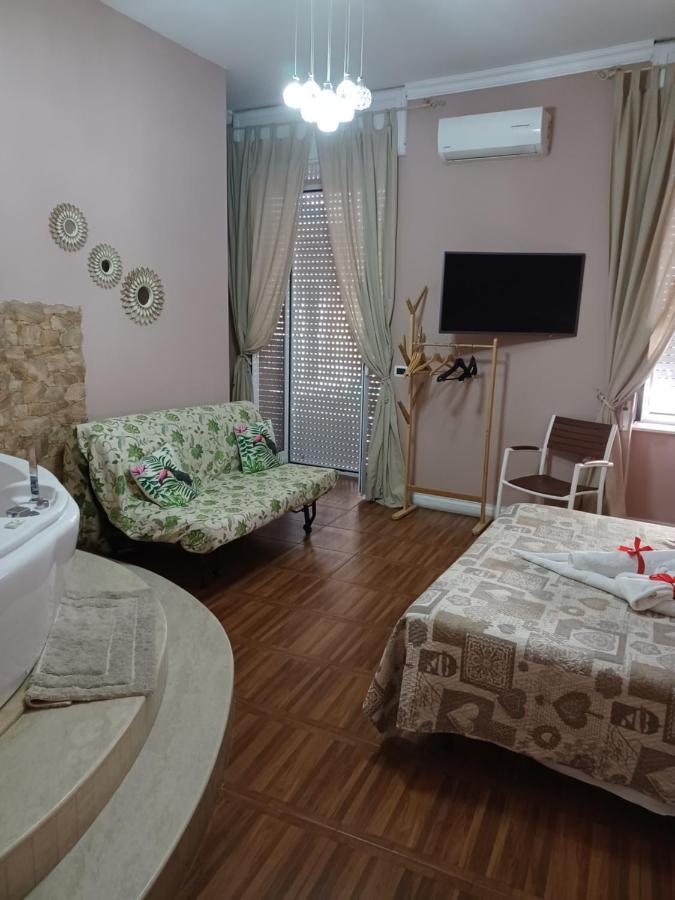 Ponte Di Chiaia Hotel Napoli Eksteriør billede